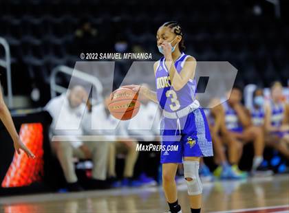 Thumbnail 2 in Papillion-LaVista vs. Omaha North photogallery.