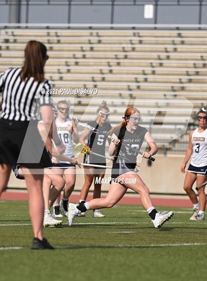 Thumbnail 2 in Evergreen vs. Castle View (CHSAA 4A State Final) photogallery.