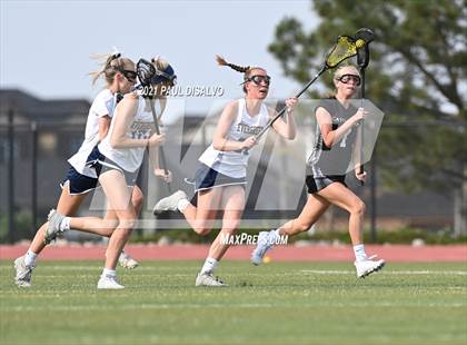 Thumbnail 1 in Evergreen vs. Castle View (CHSAA 4A State Final) photogallery.
