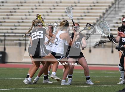 Thumbnail 1 in Evergreen vs. Castle View (CHSAA 4A State Final) photogallery.
