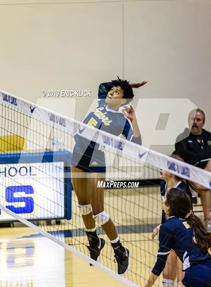 Thumbnail 3 in Tampa Catholic @ Land O' Lakes photogallery.