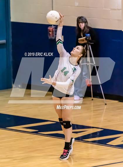 Thumbnail 2 in Tampa Catholic @ Land O' Lakes photogallery.