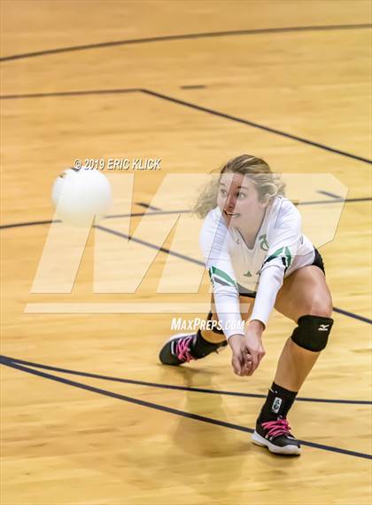 Thumbnail 3 in Tampa Catholic @ Land O' Lakes photogallery.