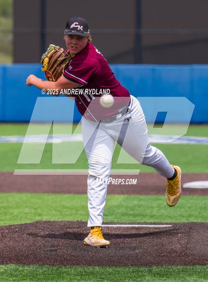 Thumbnail 2 in Windsor vs. Cheyenne Mountain (CHSAA 4A Round 4) photogallery.