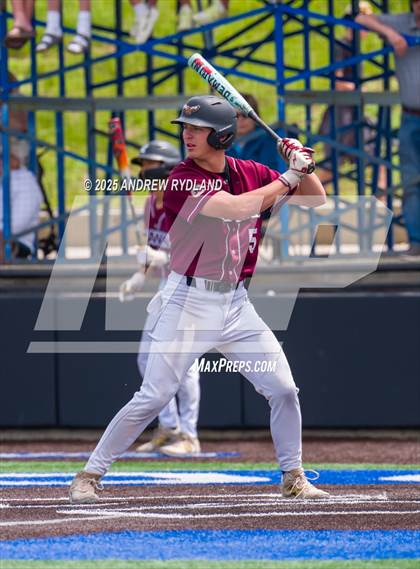 Thumbnail 2 in Windsor vs. Cheyenne Mountain (CHSAA 4A Round 4) photogallery.
