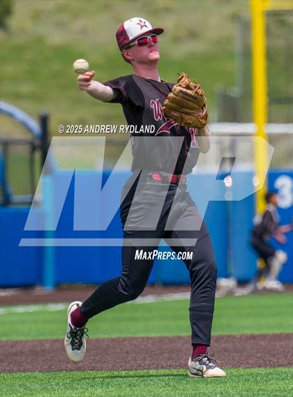 Thumbnail 3 in Windsor vs. Cheyenne Mountain (CHSAA 4A Round 4) photogallery.