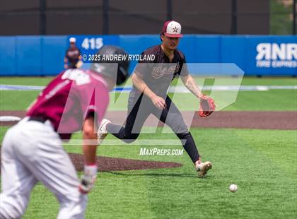 Thumbnail 1 in Windsor vs. Cheyenne Mountain (CHSAA 4A Round 4) photogallery.