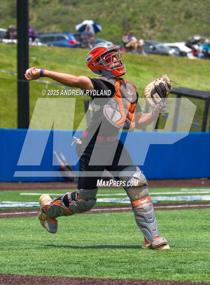 Thumbnail 2 in Windsor vs. Cheyenne Mountain (CHSAA 4A Round 4) photogallery.