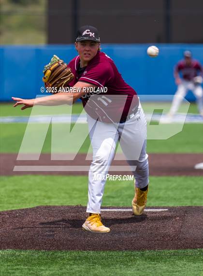 Thumbnail 1 in Windsor vs. Cheyenne Mountain (CHSAA 4A Round 4) photogallery.