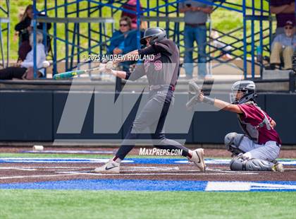 Thumbnail 3 in Windsor vs. Cheyenne Mountain (CHSAA 4A Round 4) photogallery.