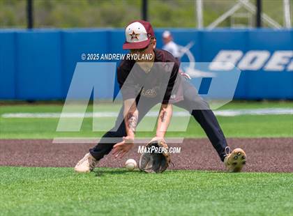 Thumbnail 3 in Windsor vs. Cheyenne Mountain (CHSAA 4A Round 4) photogallery.