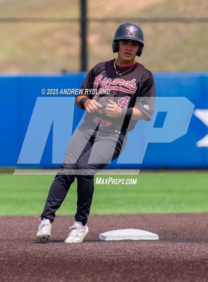 Thumbnail 1 in Windsor vs. Cheyenne Mountain (CHSAA 4A Round 4) photogallery.