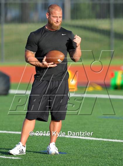 Thumbnail 1 in West @ Ranchview photogallery.