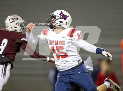 Thumbnail 1 in Palestine vs. Life Waxahachie (UIL 4A Division 1 Region 3 Bi-District) photogallery.
