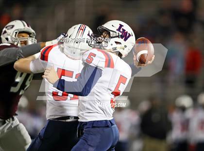 Thumbnail 2 in Palestine vs. Life Waxahachie (UIL 4A Division 1 Region 3 Bi-District) photogallery.