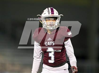 Thumbnail 1 in Palestine vs. Life Waxahachie (UIL 4A Division 1 Region 3 Bi-District) photogallery.