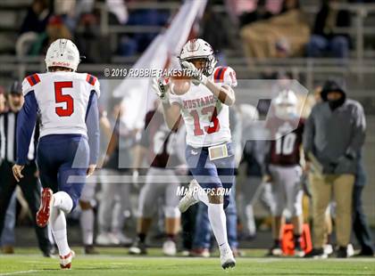 Thumbnail 1 in Palestine vs. Life Waxahachie (UIL 4A Division 1 Region 3 Bi-District) photogallery.
