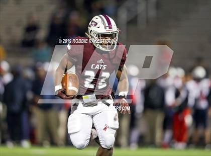 Thumbnail 3 in Palestine vs. Life Waxahachie (UIL 4A Division 1 Region 3 Bi-District) photogallery.