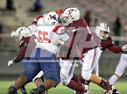 Thumbnail 2 in Palestine vs. Life Waxahachie (UIL 4A Division 1 Region 3 Bi-District) photogallery.