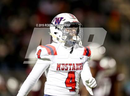 Thumbnail 2 in Palestine vs. Life Waxahachie (UIL 4A Division 1 Region 3 Bi-District) photogallery.