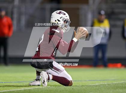 Thumbnail 3 in Palestine vs. Life Waxahachie (UIL 4A Division 1 Region 3 Bi-District) photogallery.