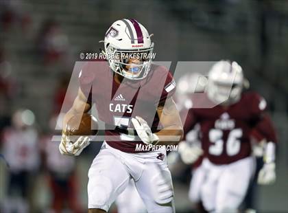 Thumbnail 3 in Palestine vs. Life Waxahachie (UIL 4A Division 1 Region 3 Bi-District) photogallery.
