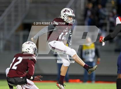 Thumbnail 2 in Palestine vs. Life Waxahachie (UIL 4A Division 1 Region 3 Bi-District) photogallery.