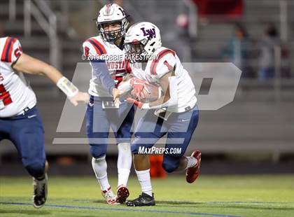 Thumbnail 1 in Palestine vs. Life Waxahachie (UIL 4A Division 1 Region 3 Bi-District) photogallery.