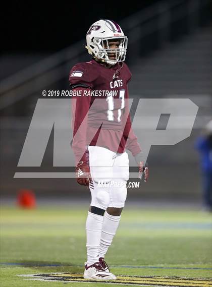 Thumbnail 3 in Palestine vs. Life Waxahachie (UIL 4A Division 1 Region 3 Bi-District) photogallery.