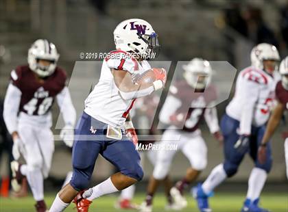 Thumbnail 2 in Palestine vs. Life Waxahachie (UIL 4A Division 1 Region 3 Bi-District) photogallery.