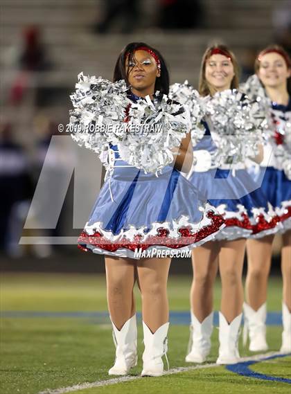 Thumbnail 1 in Palestine vs. Life Waxahachie (UIL 4A Division 1 Region 3 Bi-District) photogallery.