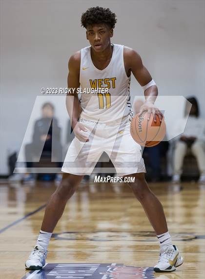 Thumbnail 1 in Cathedral vs. Joliet West (Bank of O'Fallon Shootout) photogallery.