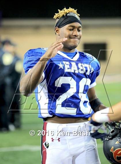 Thumbnail 1 in Ventura County East vs. West All-Star Game photogallery.