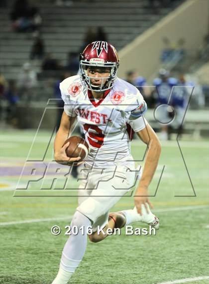 Thumbnail 2 in Ventura County East vs. West All-Star Game photogallery.