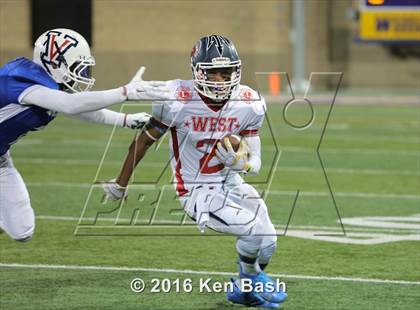 Thumbnail 3 in Ventura County East vs. West All-Star Game photogallery.