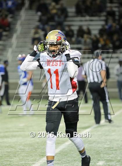 Thumbnail 2 in Ventura County East vs. West All-Star Game photogallery.