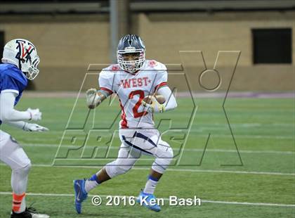 Thumbnail 2 in Ventura County East vs. West All-Star Game photogallery.