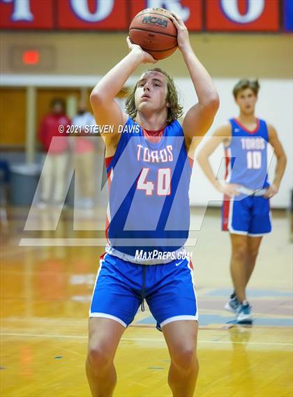 Thumbnail 1 in Mesquite vs. Mountain View photogallery.