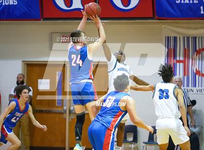 Thumbnail 3 in Mesquite vs. Mountain View photogallery.