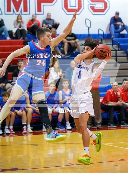 Thumbnail 3 in Mesquite vs. Mountain View photogallery.