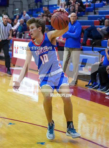 Thumbnail 3 in Mesquite vs. Mountain View photogallery.