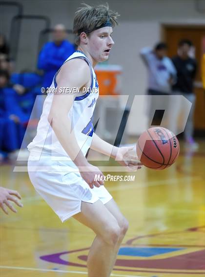 Thumbnail 3 in Mesquite vs. Mountain View photogallery.