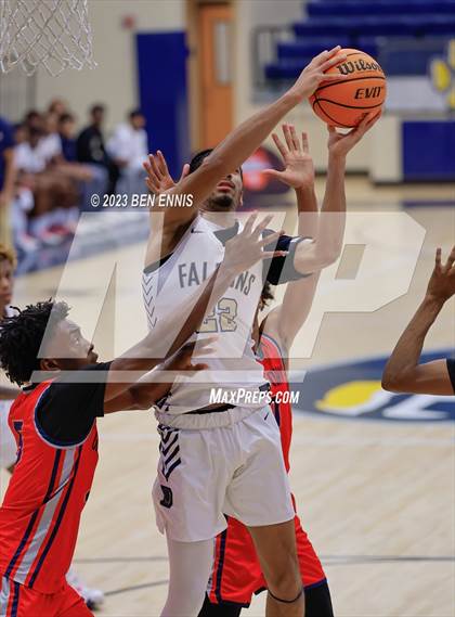 Thumbnail 3 in Dacula vs. Grovetown (Battle in The Peach) photogallery.
