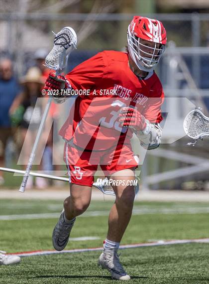 Thumbnail 3 in Regis Jesuit photogallery.