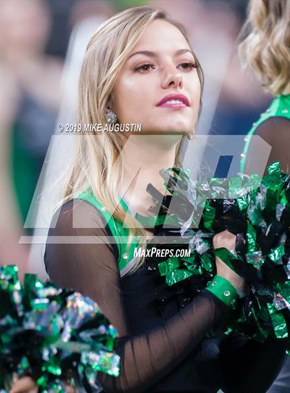 Thumbnail 2 in Carroll vs. DeSoto (UIL 6A DI Area Playoff) photogallery.