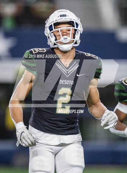 Thumbnail 3 in Carroll vs. DeSoto (UIL 6A DI Area Playoff) photogallery.
