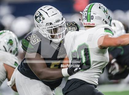 Thumbnail 1 in Carroll vs. DeSoto (UIL 6A DI Area Playoff) photogallery.