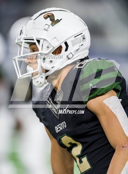 Thumbnail 1 in Carroll vs. DeSoto (UIL 6A DI Area Playoff) photogallery.