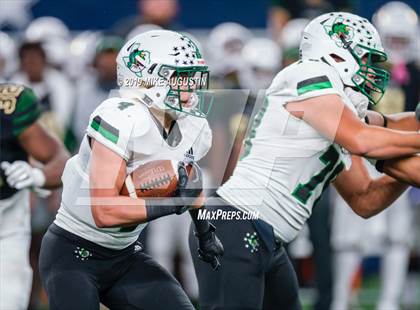 Thumbnail 1 in Carroll vs. DeSoto (UIL 6A DI Area Playoff) photogallery.