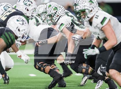 Thumbnail 1 in Carroll vs. DeSoto (UIL 6A DI Area Playoff) photogallery.